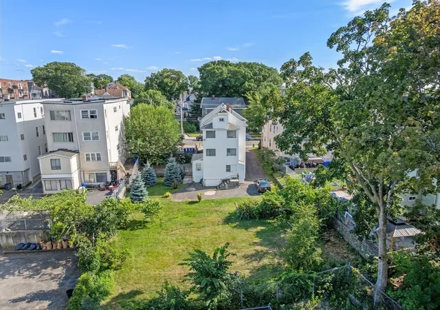 42nd image of 21 Medford St, Malden, MA 02148 | MLS# 73553843