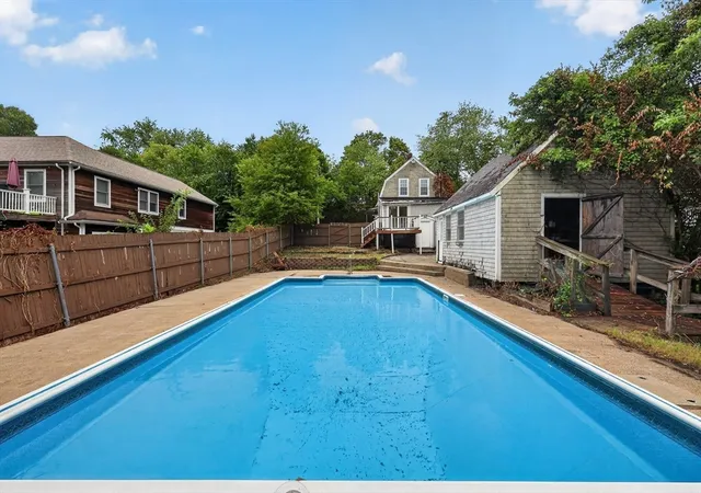 Photo 3 of Sale Pending at 15 Hillside Ave, Middleboro, MA 02346 | MLS# 73567710 | Listing updated on 2026-09-18