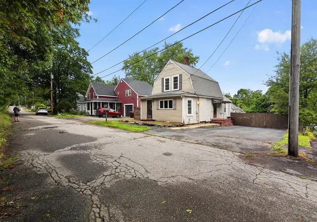 Photo 4 of Sale Pending at 15 Hillside Ave, Middleboro, MA 02346 | MLS# 73567710 | Listing updated on 2026-09-23