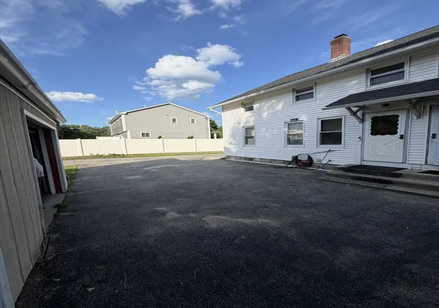 4th image of 38 C St #38, Whitinsville, MA 01588 | MLS# 73542553