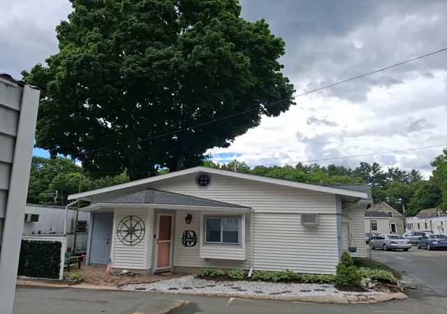 2nd image of 41 Pine Street #16, Peabody, MA 01960 | MLS# 73560335