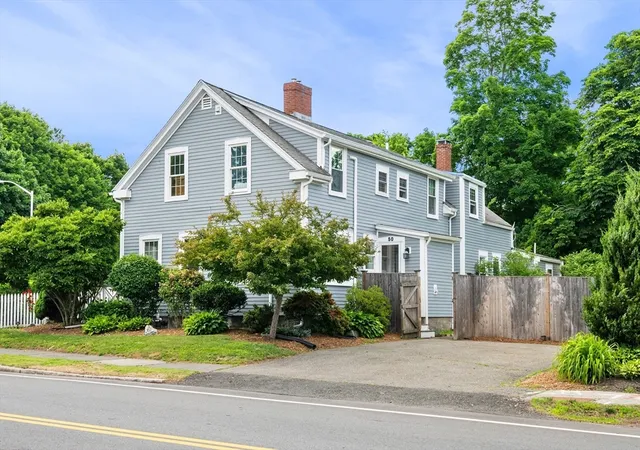 Homes for sale in Beverly, MA | 50 Hale St, Beverly, MA 01915