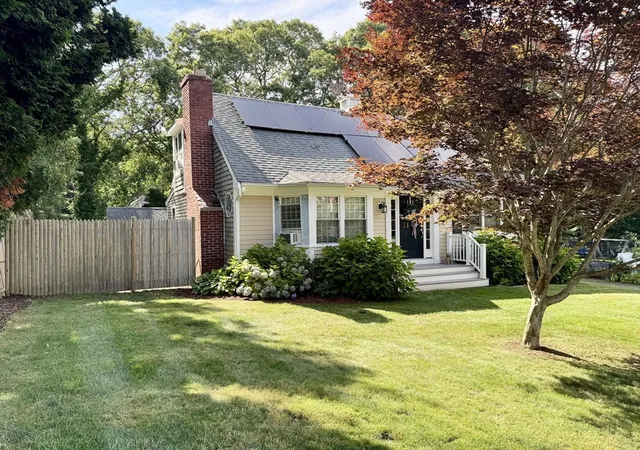 4th image of 123 Fawcett Ln, Hyannis, MA 02601 | MLS# 73563695