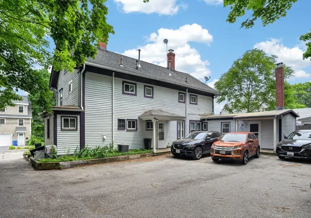 2nd image of 190 192 Main St, Maynard, MA 01754 | MLS# 73534838
