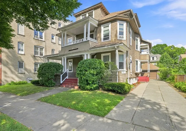 1st image of 33 Kenwood Ter, Springfield, MA 01108 | MLS# 73567786