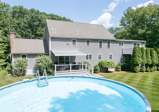 2nd image of 15 Hillside Dr, Townsend, MA 01469 | MLS# 73565483