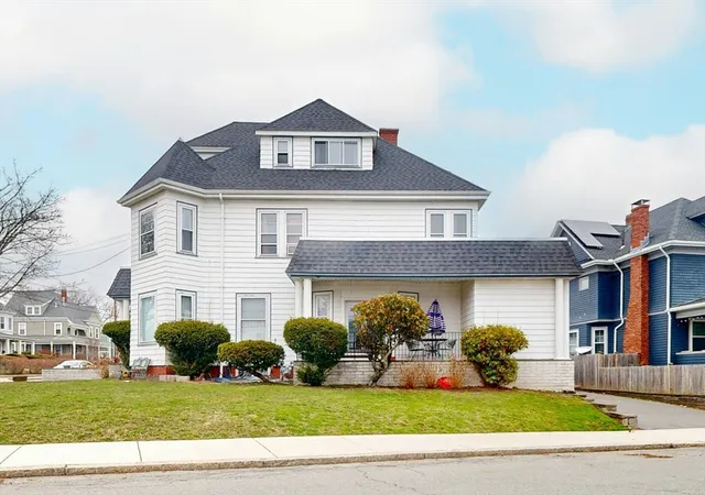 Photo 3 of Mansion for sale at 100 Sargent St, Winthrop, MA 02152 | MLS# 73499355 | Listing updated on 2026-04-13