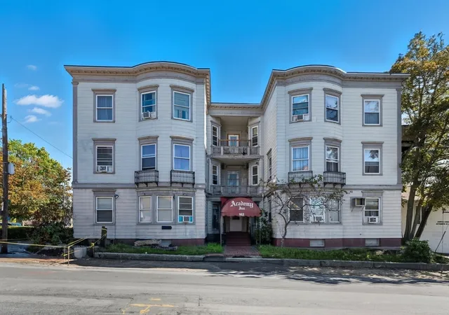 1st image of 162 Warren Ave, Brockton, MA 02301 | MLS# 73513906
