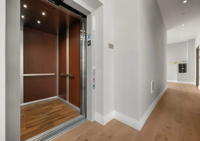 3rd image of 8 Leverett St, Brookline, MA 02445