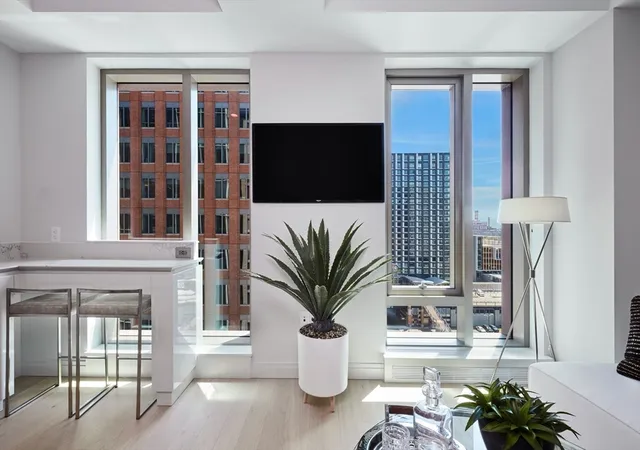 3rd image of 135 Seaport Blvd #U18, Boston, MA 02210 | MLS# 73555376
