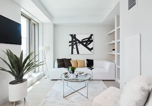 4th image of 135 Seaport Blvd #U18, Boston, MA 02210 | MLS# 73555376