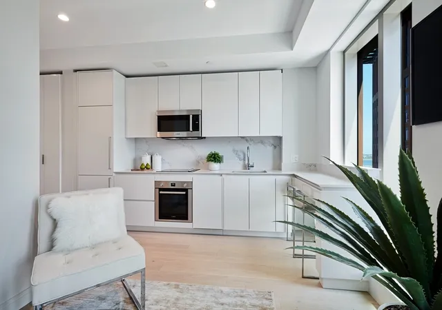 5th image of 135 Seaport Blvd #U18, Boston, MA 02210 | MLS# 73555376
