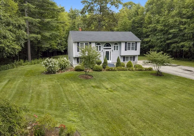 1st image of 3 Laurel St, Hubbardston, MA 01452 | MLS# 73567531