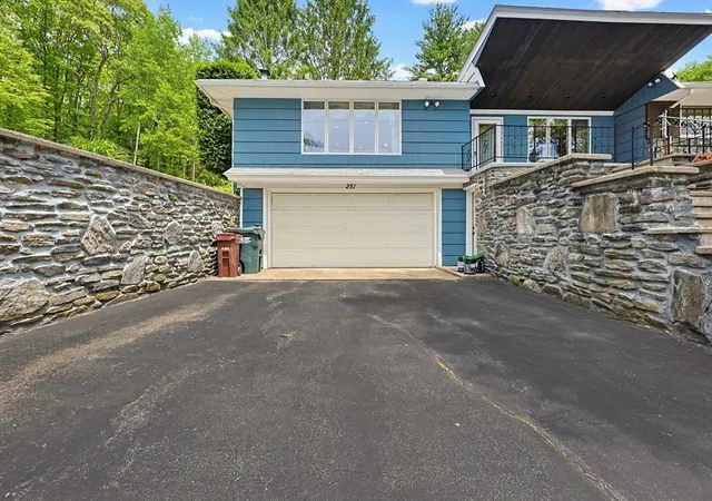 Homes for sale in Auburn, MA | 251 Millbury St, Auburn, MA 01501 | MLS# 73549593