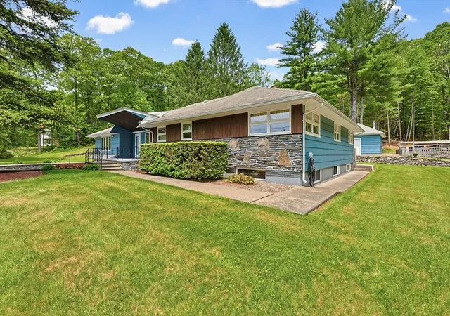Homes for sale in Auburn, MA | 251 Millbury St, Auburn, MA 01501 | MLS# 73549593
