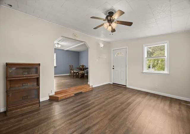 2nd image of 14 Judith Cir, Wareham, MA 02576 | MLS# 73568012