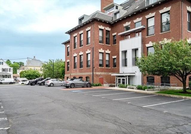 Homes for sale in Medford, MA | 68 Central Ave #304, Medford, MA 02155 | MLS# 73526200