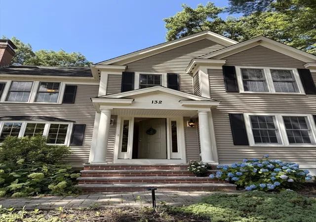 2nd image of 132 Central St, North Reading, MA 01864 | MLS# 73559336