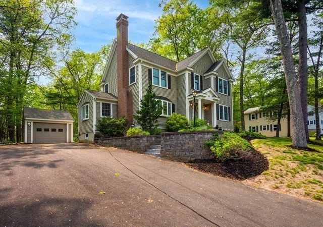 3rd image of 132 Central St, North Reading, MA 01864 | MLS# 73559336