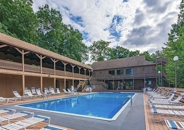 2nd image of 13 Eaton Ct, Haverhill, MA 01832