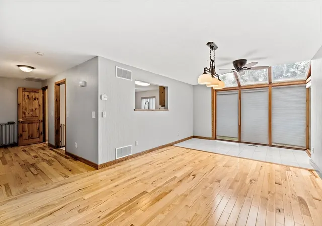 5th image of 13 Eaton Ct, Haverhill, MA 01832
