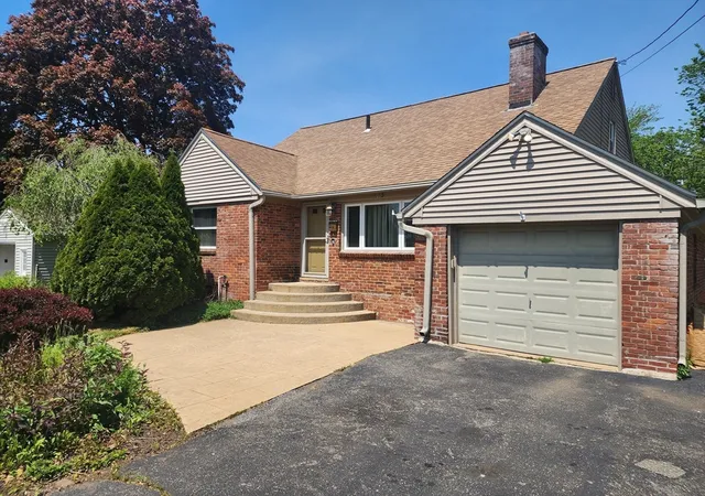 Homes for sale in East Longmeadow, MA | 123 Maple St, East Longmeadow, MA 01028 | MLS# 73521620