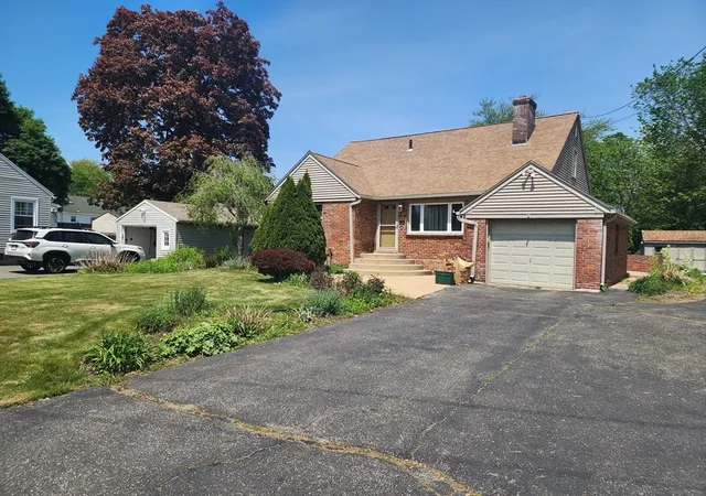 Homes for sale in East Longmeadow, MA | 123 Maple St, East Longmeadow, MA 01028 | MLS# 73521620