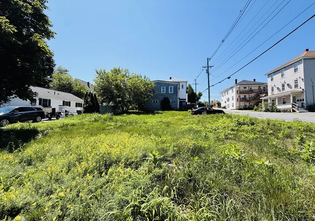 19th image of 719 Main St, Clinton, MA 01510 | MLS# 73566262
