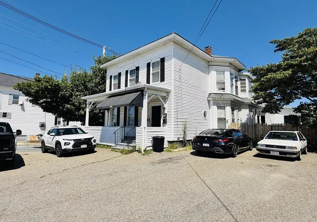 1st image of 719 Main St, Clinton, MA 01510 | MLS# 73566262