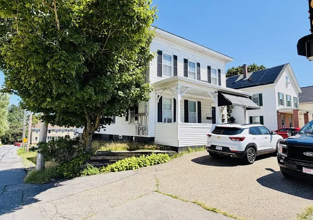 2nd image of 719 Main St, Clinton, MA 01510 | MLS# 73566262