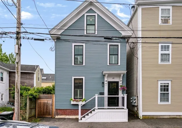 1st image of 68 Milk St, Newburyport, MA 01950 | MLS# 73546430