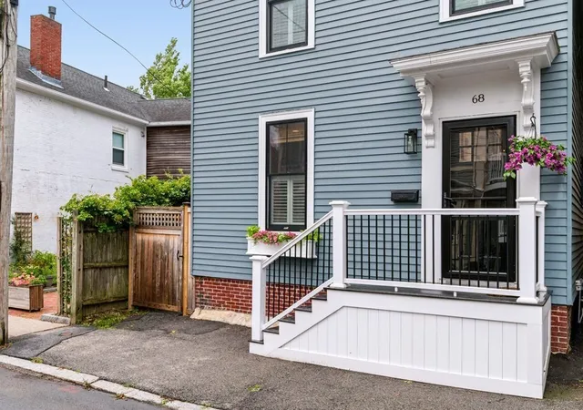 4th image of 68 Milk St, Newburyport, MA 01950 | MLS# 73546430