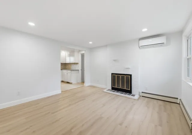 5th image of 4 Lawrence Rd, Wayland, MA 01778 | MLS# 73554527