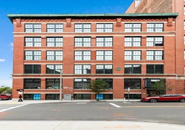 Homes for sale in Boston, MA | 63 Melcher St, Boston, MA 02210 | Houzeo