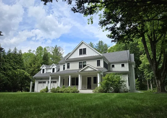 1st image of 135 Williams Rd, Concord, MA 01742 | MLS# 73533283