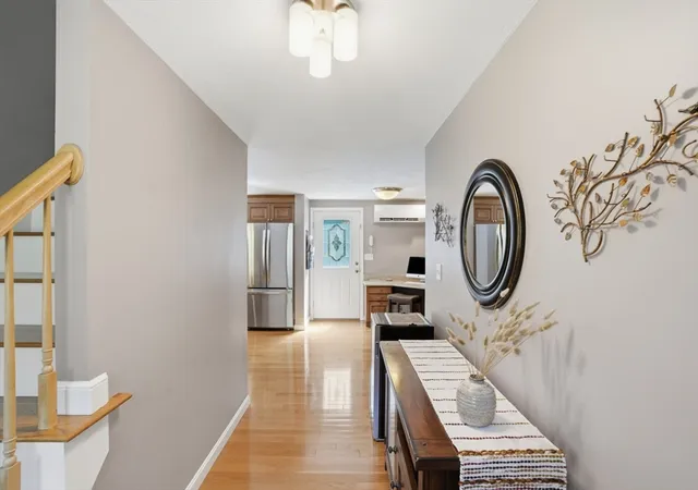 3rd image of 61 Stoney Weir Rd, Halifax, MA 02338 | MLS# 73538050