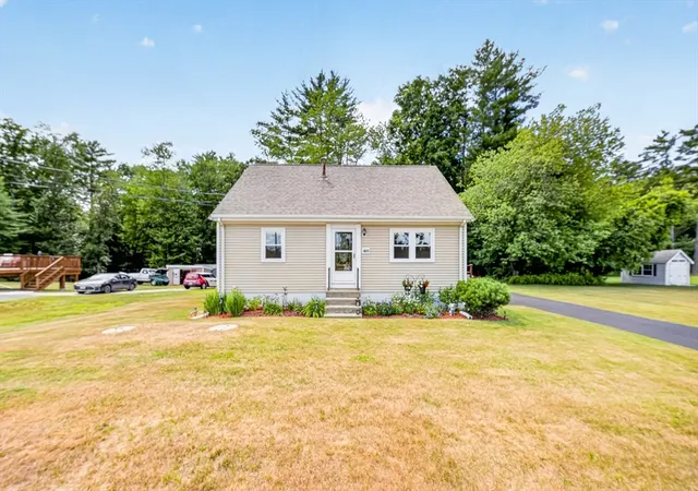 Homes for sale in East Bridgewater, MA | 1761 Washington Street, East Bridgewater, MA 02333 | MLS# 73543236