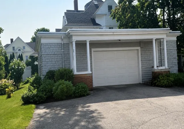 3rd image of 707 Highland Ave, Fall River, MA 02720 | MLS# 73551999