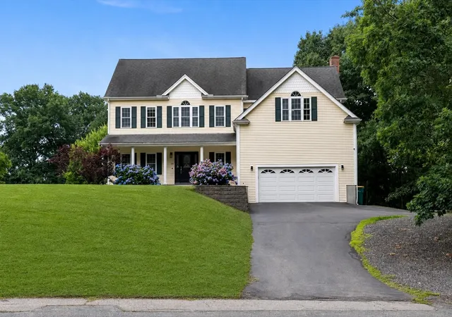 Homes for sale in North Attleboro, MA | 670 Hickory Rd, North Attleboro, MA 02760 | MLS# 73541577