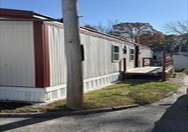 Photo 3 of Manufactured home for sale at 557 SW Cutoff #17, Worcester, MA 01607 | MLS# 73561153 | Listing updated on 2026-08-13