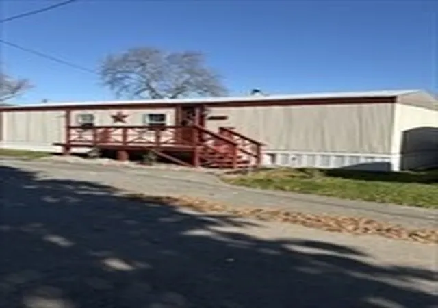 Photo 4 of Manufactured home for sale at 557 SW Cutoff #17, Worcester, MA 01607 | MLS# 73561153 | Listing updated on 2026-08-13