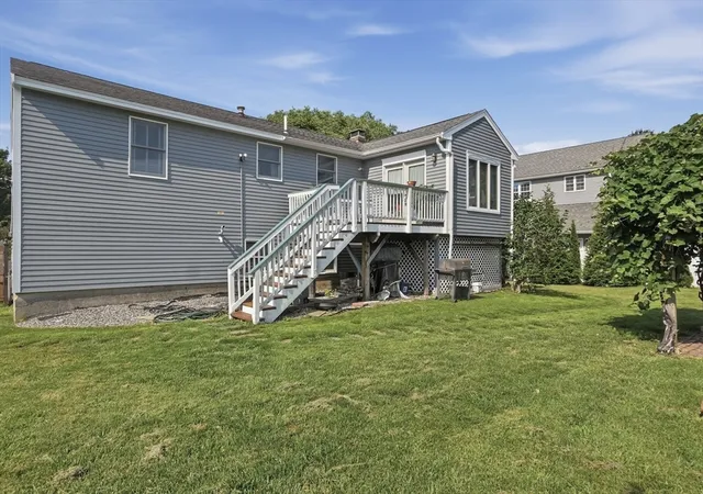 4th image of 52 Sherwood Dr, Haverhill, MA 01835 | MLS# 73544970