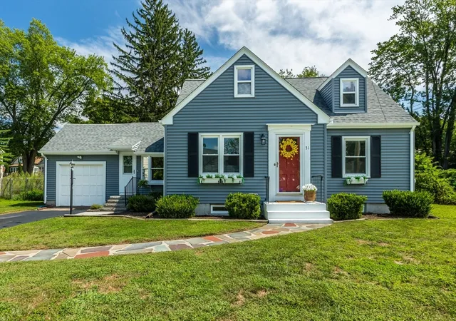 1st image of 31 Thompson St, East Longmeadow, MA 01028 | MLS# 73566679