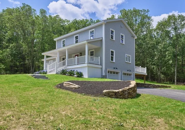 Homes for sale in Dudley, MA | 128 Old Southbridge Rd, Dudley, MA 01571 | MLS# 73397574