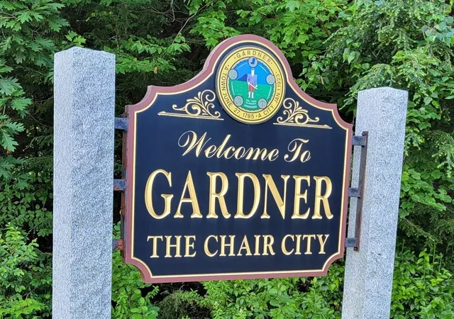 Homes for sale in Gardner, MA | 136 Chapel St, Gardner, MA 01440 | MLS# 73509666
