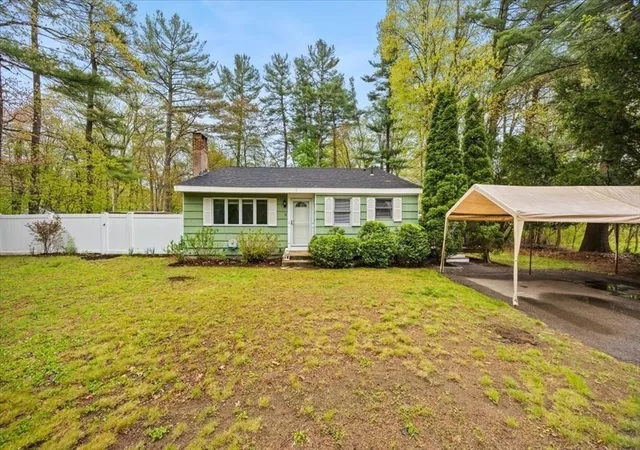 Homes for sale in Foxboro, MA | 9 Green St, Foxboro, MA 02035 | MLS# 73517303