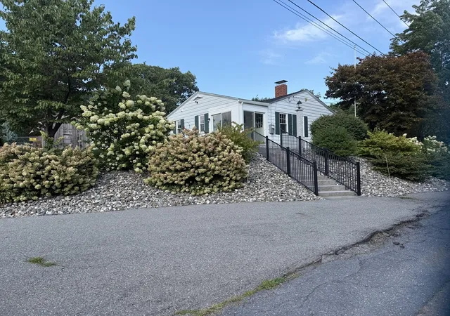 1st image of 40 Marshall Rd, Fitchburg, MA 01420 | MLS# 73568198