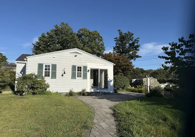 3rd image of 40 Marshall Rd, Fitchburg, MA 01420 | MLS# 73568198