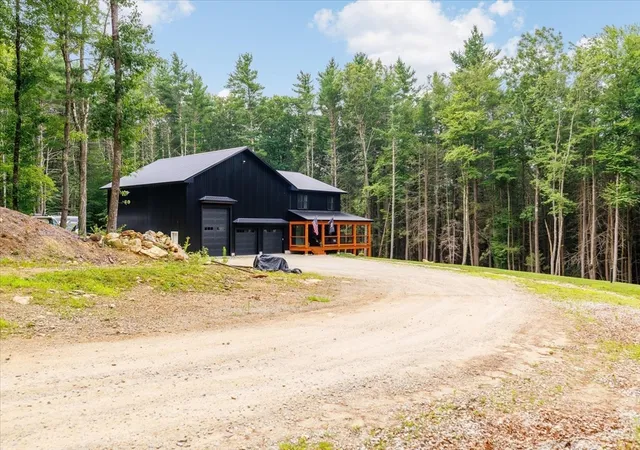 Photo 2 of Single family home for sale at 50 Hillside Dr, Sturbridge, MA 01566 | MLS# 73552284 | Listing updated on 2026-09-05