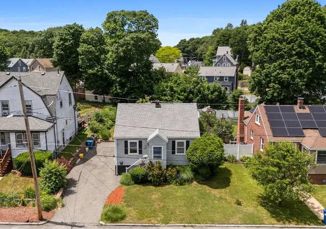 3rd image of 28 N Mountain Ave, Melrose, MA 02176 | MLS# 73540763